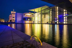 Berlin: Government District Evening Walking Tour
