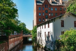 Berlin: Green City Guided Bike Tour