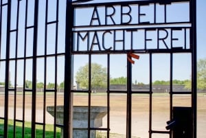 Berlin: 4 timers guidet rundtur i Sachsenhausen med bus i en lille gruppe