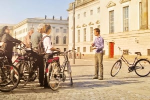 Berlino: tour guidato in bicicletta per gruppi scolastici