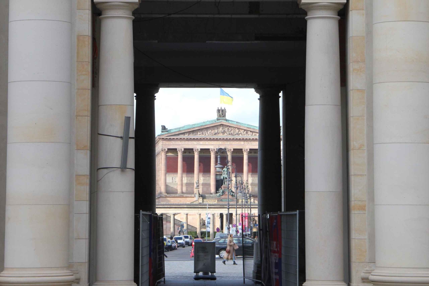 Berlino: Tour guidato dei palazzi da un insider