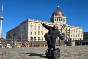 Berlin: geführte Segway Tour in Mitten der Stadt