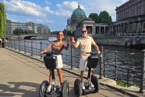 Berlin: geführte Segway Tour in Mitten der Stadt