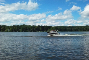 Berlín:Recorrido guiado en yate por el sur de Berlín con parada para nadar (relax)