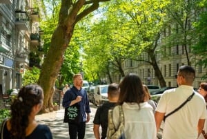 Berlin: Guided Street Food & Cultural Walking Tour