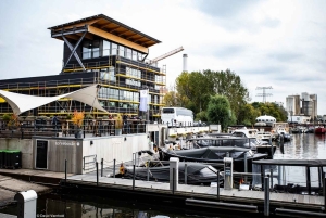 Berlin: Guided tour of Rummelsburg and the art quarter on the water