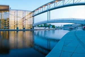 Berlin: Guided Walking Tour around the Reichstag
