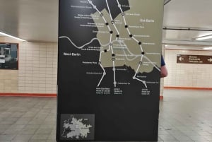 Berlin: Wycieczka z przewodnikiem po tajemnicach muru berlińskiego