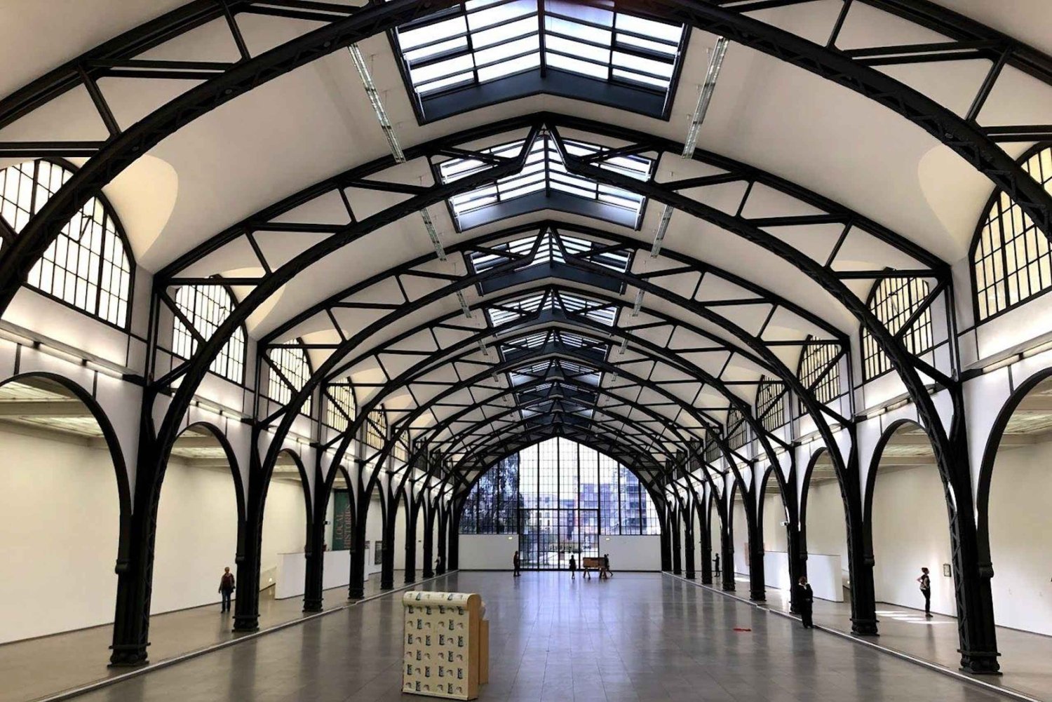 Berlin : billet pour la gare Hamburger Bahnhof et visite guidée numérique de la ville