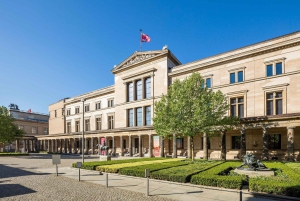 Berlin: Highlights Neues Museum Guided Tour