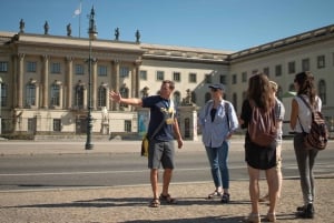 Berlin: Highlights of Berlin Walking Shared or Private Tour