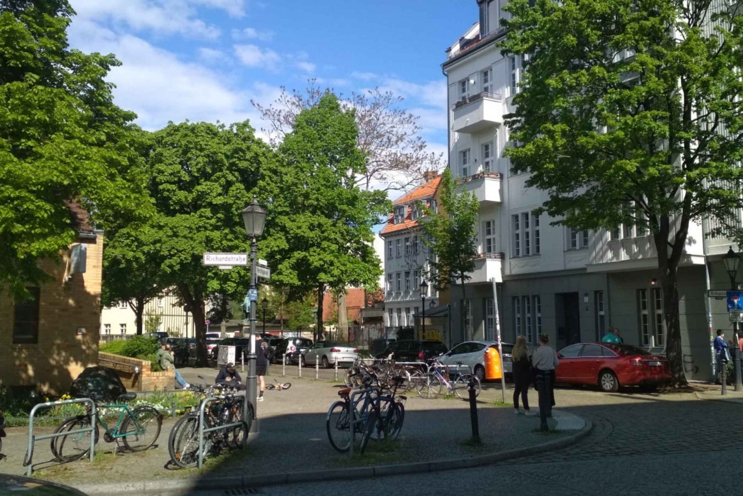 Berlino: Passeggiata nel quartiere Hip&Historic Neukölln con guida autonoma