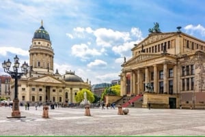 Berlin: historyczna wycieczka piesza z przewodnikiem po mieście z biletem wstępu na Wyspę Muzeów