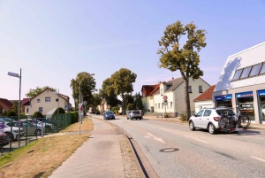 Berlijn: historische tour langs het pad van de dodenmars met auto