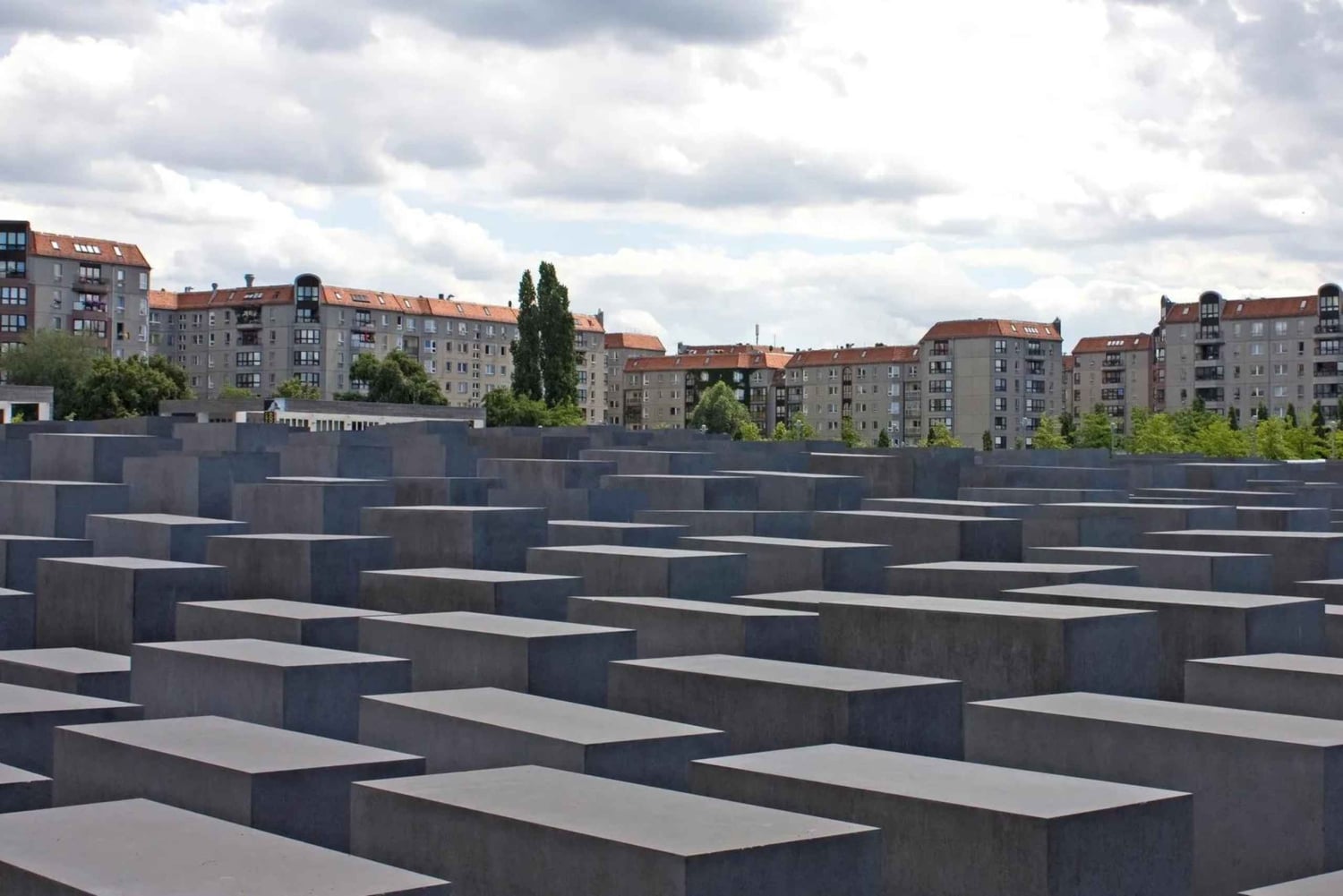 ベルリン：ライブ音楽付き歴史散策ツアー