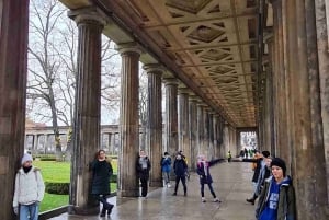 Berlin: History and Sightseeing with Kids (one for free)