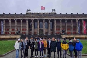 Berlin: History and Sightseeing with Kids (one for free)