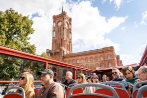 Berlin: Hop-on hop-off-bus og adgangsbillet til Madame Tussauds