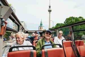 Berlin: Hop-on Hop-off Bus Tour with Live Commentary