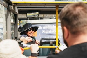 Berlin: Hop-on Hop-off bustur med live-kommentarer