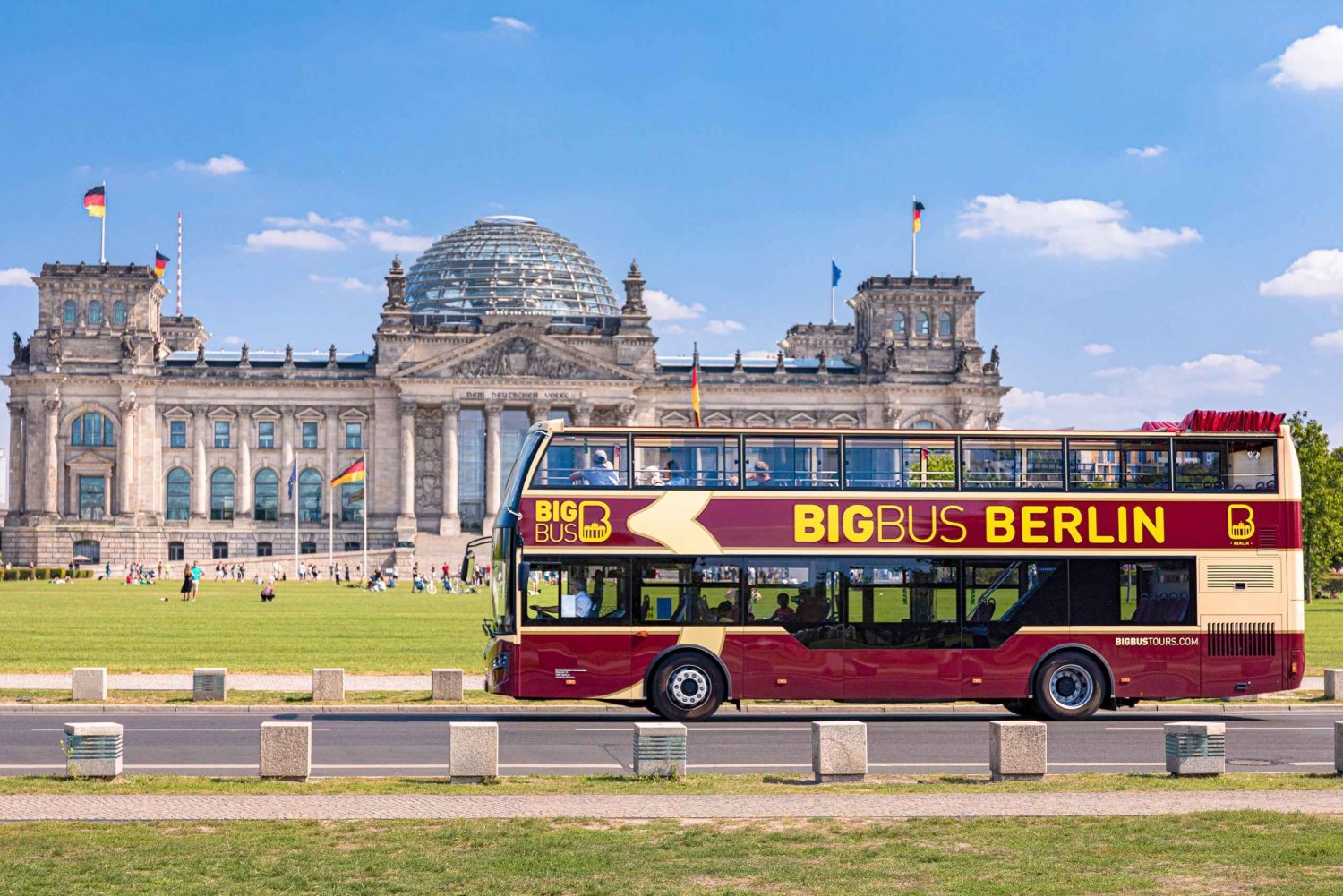 Berlin: Hop-on Hop-off Sightseeing Bus Tour