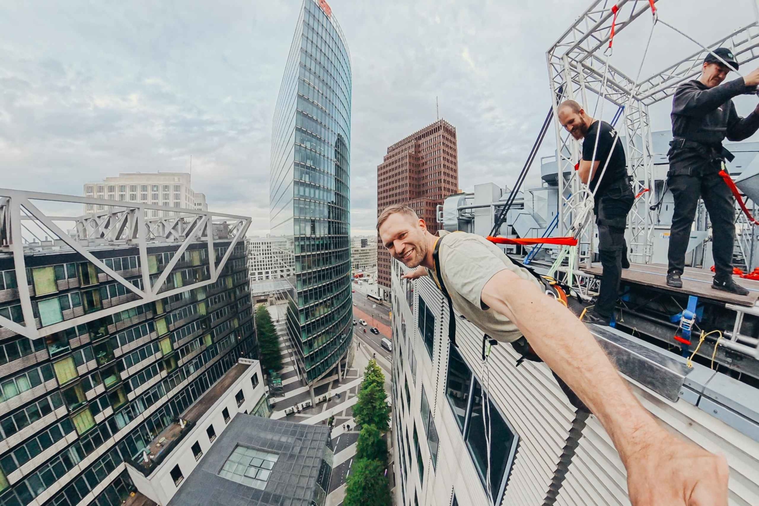 Berlin: House Running på 'Das Center' Berlin 40 meter lodret