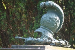 Berlin: Invalidenfriedhof Walking Tour of Historic Cemetery