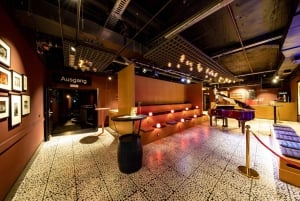 Berlin: Kabarett Theater Spør om risikoen og bivirkningene