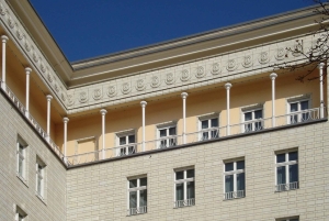 Berliini: Karl-Marx-Alleen 1950-luvun arkkitehtuurin kävelykierros