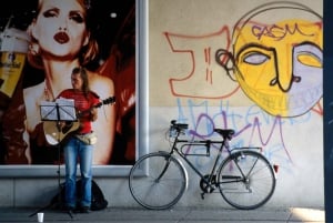 Berlin Kreuzberg: Scavenger Hunt Self-Guided Tour