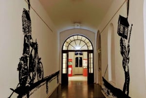 Berlin: Kreuzberg Self-guided Art Walk by Anna Borowy