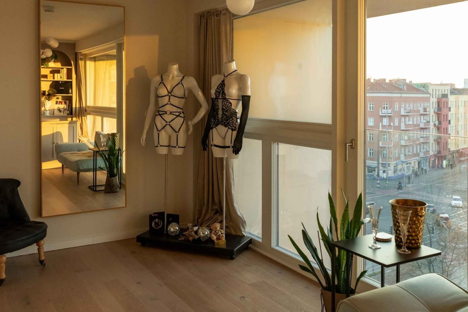 Berlin: Leather Lingerie Atelier Private Experience