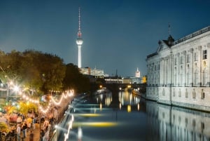 Berlijn: Lights Festival Open-Top Night Tour met live gids