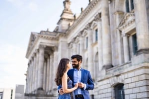 Berlin Love Story: Überraschungs-Heiratsantrag-Fotosession