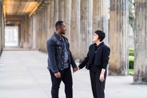 Berlin Love Story: Überraschungs-Heiratsantrag-Fotosession