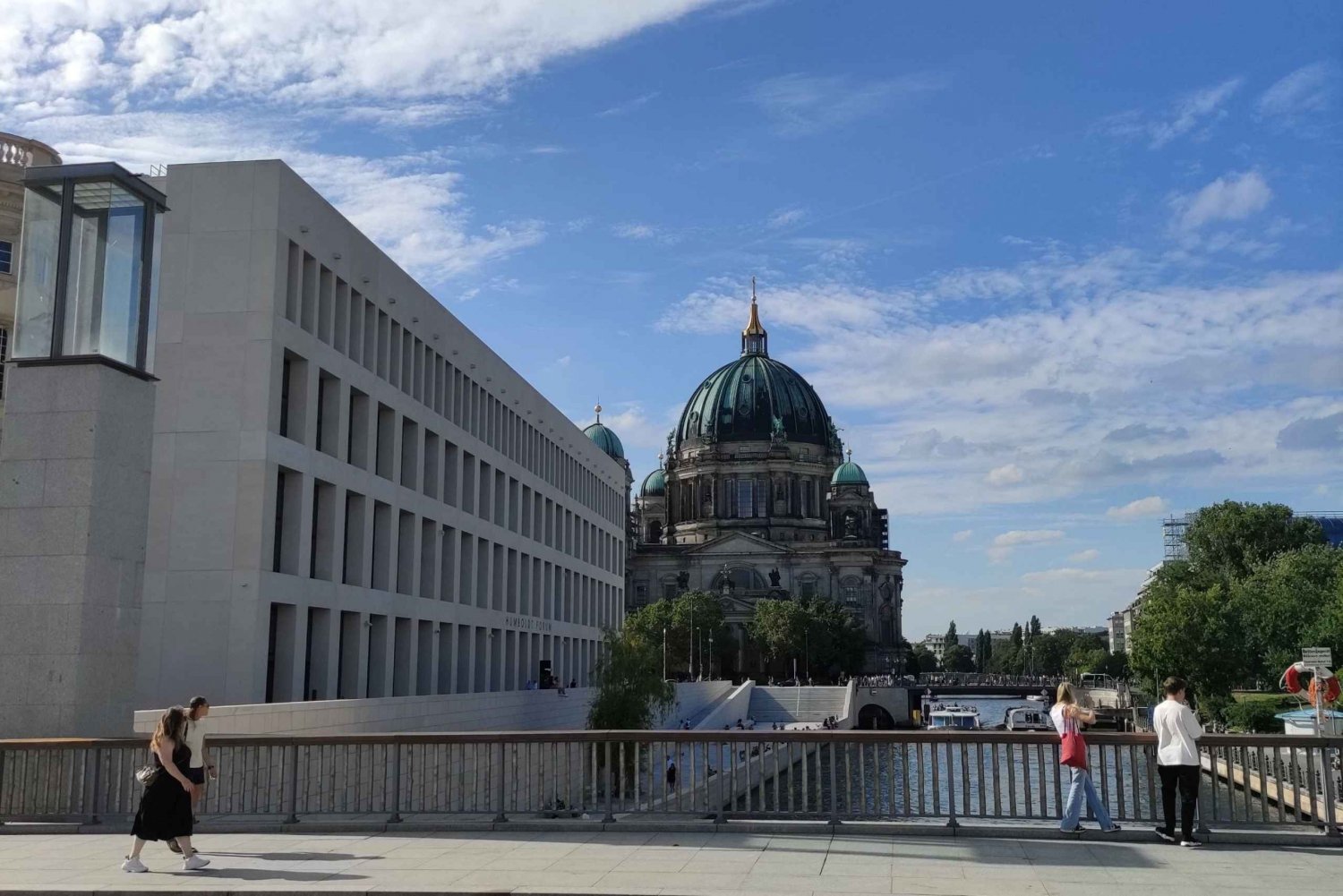 Berlin: Museum Island Guided Walking Tour
