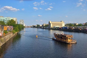 Berlin: Neighborhood, Dome & Kebab: Segway Tour through Kreuzberg and Neukölln