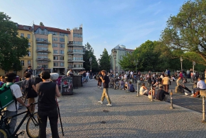 Berlin: Neighborhood, Dome & Kebab: Segway Tour through Kreuzberg and Neukölln