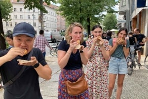 Berlino: Tour gastronomico guidato con degustazione di cibi di strada