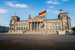 Berlim: excursão turística privada de 2 horas em van clássica da RDA