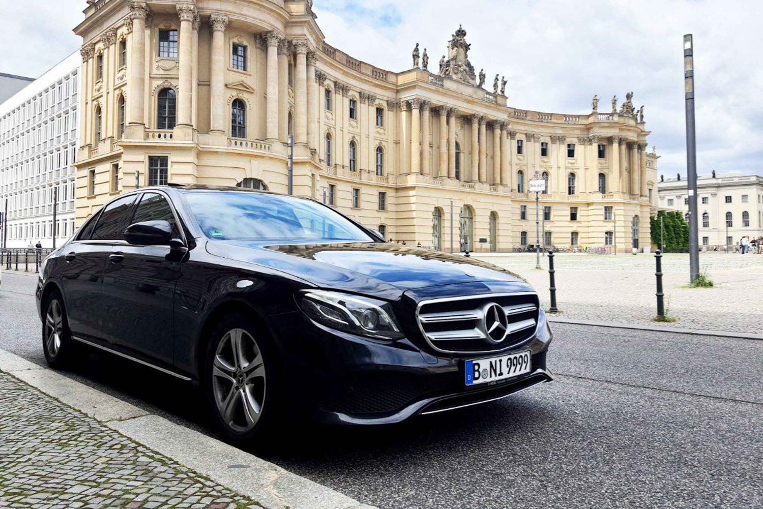 Privluchthaventransfers Berlijn | Engelssprekende chauffeur