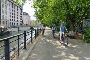Berlin: Private Bike Tour of Iconic Sights & Local Secrets