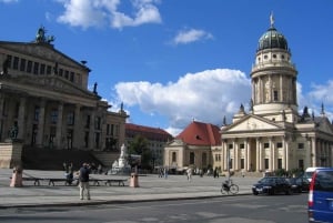 Berlin: Private City Highlights Tour mit dem Auto