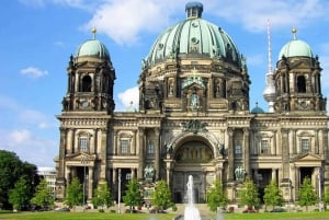 Berlin: Private City Tour - Berlin Highlights Guided Walk