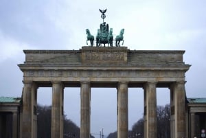 Berlin: Private City Tour - Berlin Highlights Guided Walk