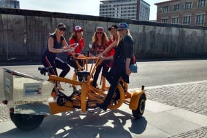 ベルリン：Funbikes でのプライベートガイド付き観光ツアー