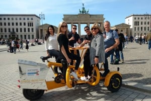 ベルリン：Funbikes でのプライベートガイド付き観光ツアー