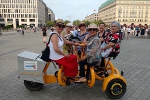 ベルリン：Funbikes でのプライベートガイド付き観光ツアー