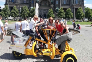 ベルリン：Funbikes でのプライベートガイド付き観光ツアー