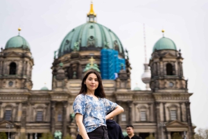 Berlin: Private Photo Session with Professional Photographer